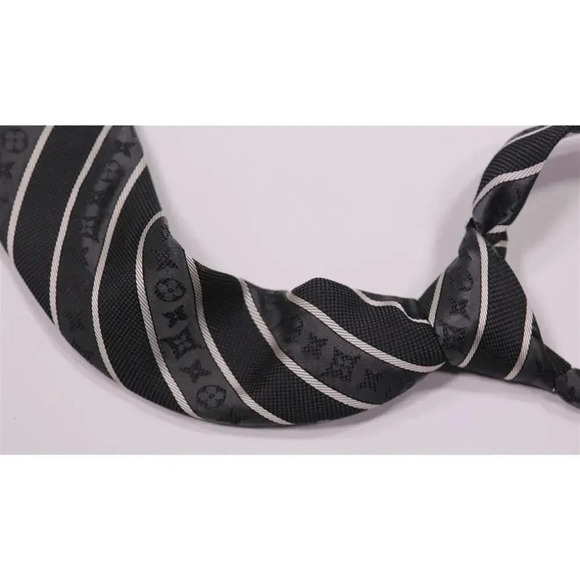 Louis Vuitton Authentic Gray/Black Striped LV Logo Monogram Silk Necktie Tie - Picture 1 of 6